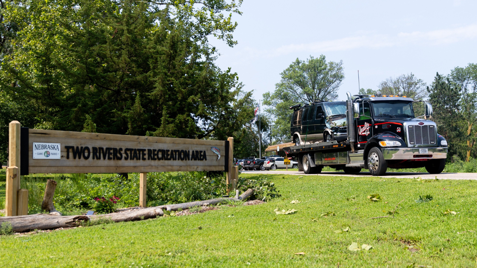 One woman dead, man injured after tree falls on car in Two Rivers State Park near Waterloo